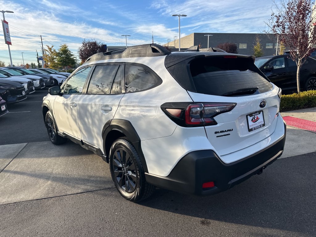 Used 2025 Subaru Outback Onyx Edition XT AWD/4WD image 3