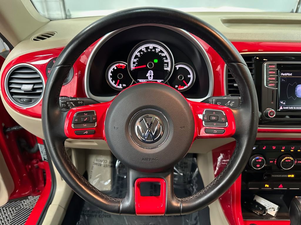 Used 2019 Volkswagen Beetle 2.0T SE FWD image 14
