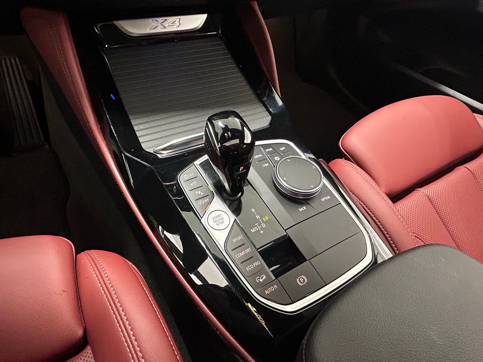 Used 2025 BMW X4 xDrive30i image 22