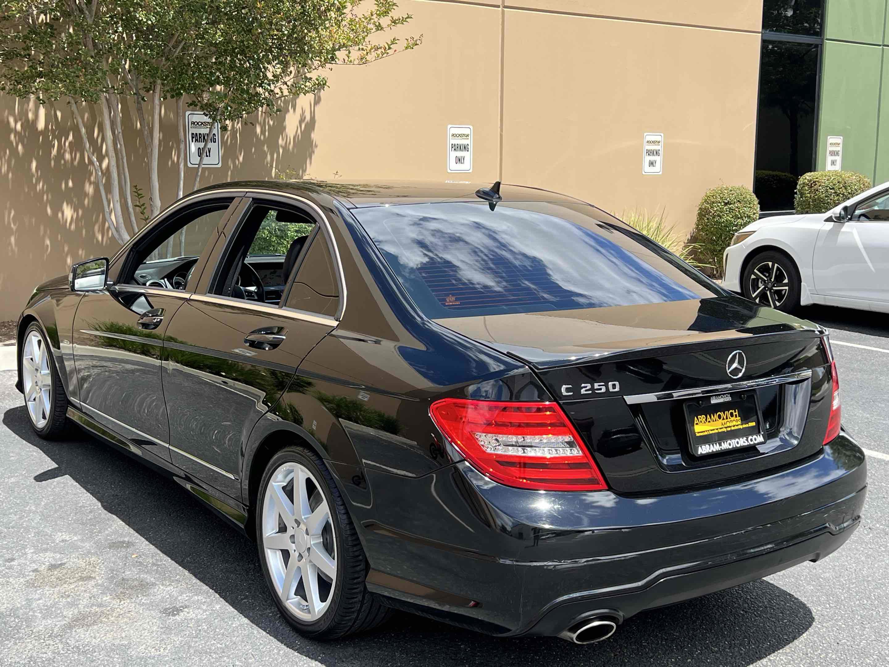 Used 2012 Mercedes-Benz C 250 Sedan image 22
