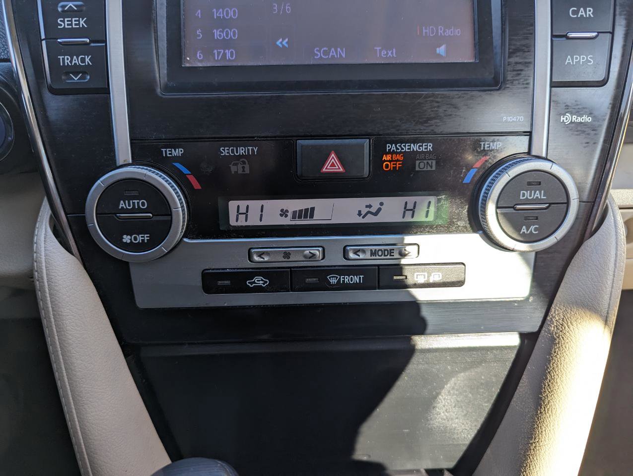 Used 2013 Toyota Camry XLE w/ Leather Pkg image 22