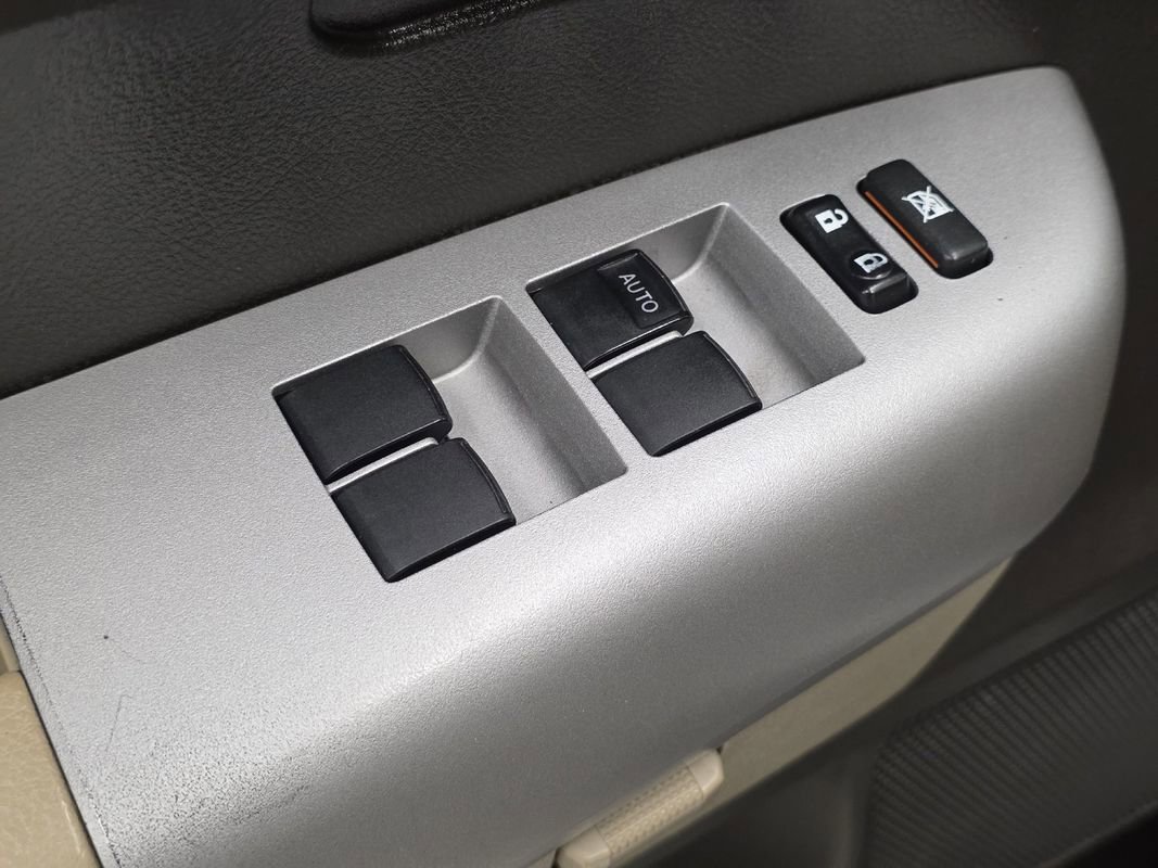 Used 2009 Toyota Tundra 4x4 CrewMax image 24