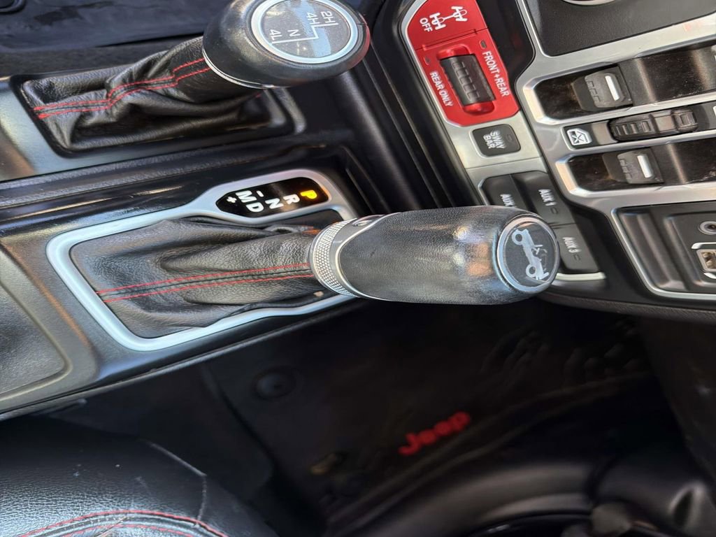 Used 2018 Jeep Wrangler Unlimited Rubicon image 29