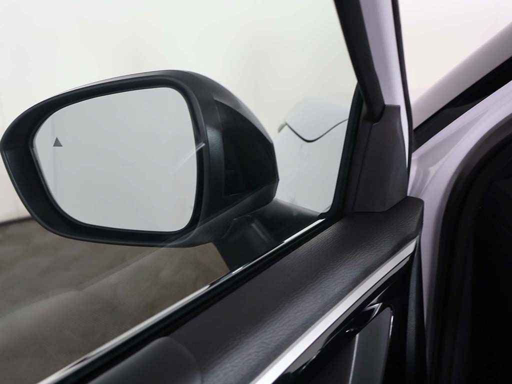 New 2026 Mitsubishi Outlander LE FWD image 35