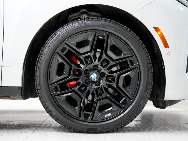 Used 2026 BMW iX xDrive60 w/ M Sport Package AWD/4WD image 24