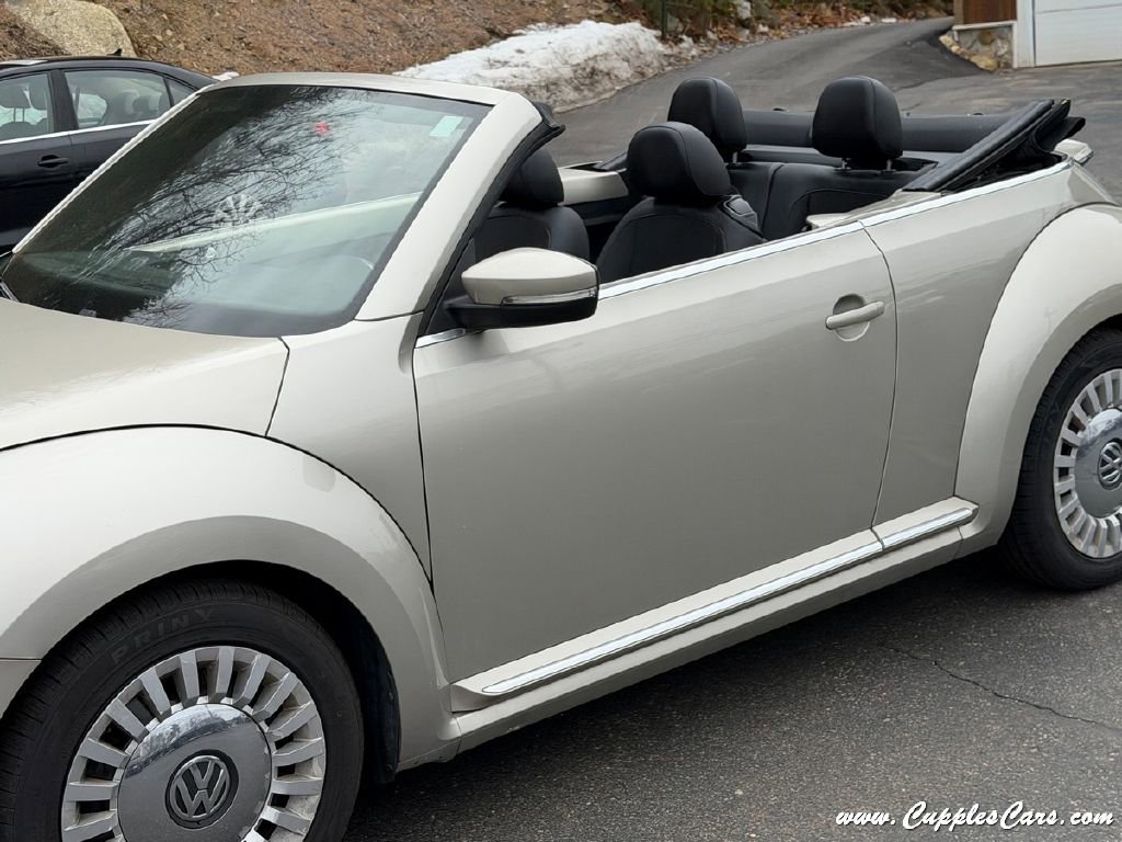 Used 2015 Volkswagen Beetle 1.8T FWD image 38