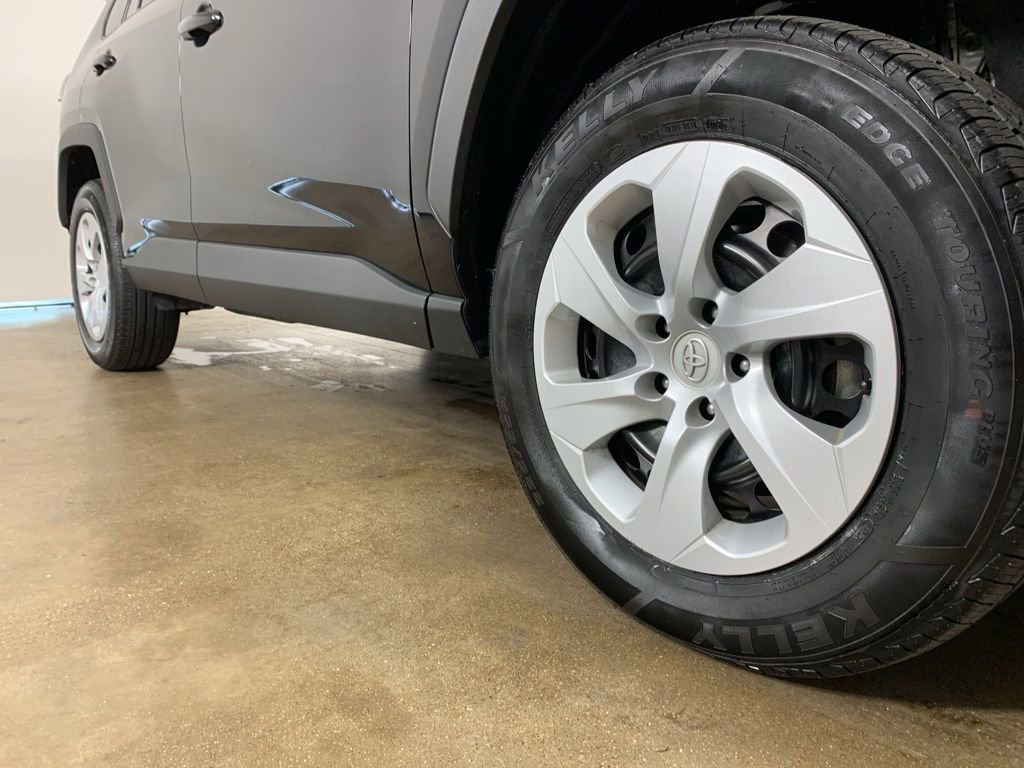 Used 2023 Toyota RAV4 LE image 6