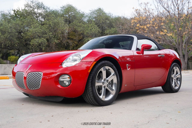 Used 2006 Pontiac Solstice Convertible w/ Premium Package image 17