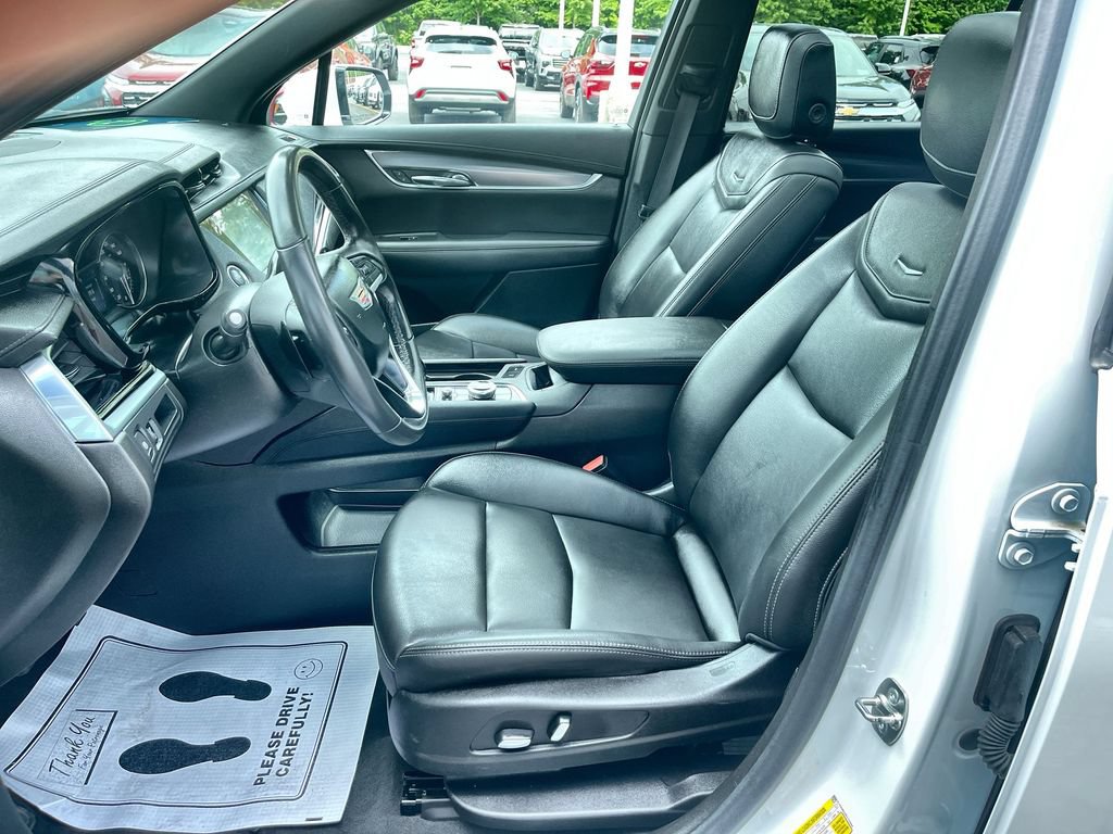 Used 2024 Cadillac XT6 Luxury w/ LPO, Floor Liner Package AWD/4WD image 19