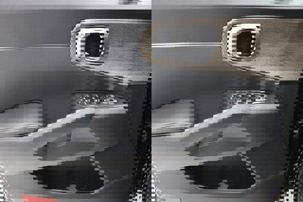 Used 2023 Kia Sorento S image 15