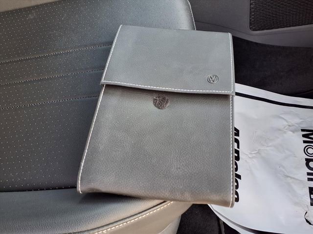 Used 2023 Volkswagen Tiguan SE R-Line image 98