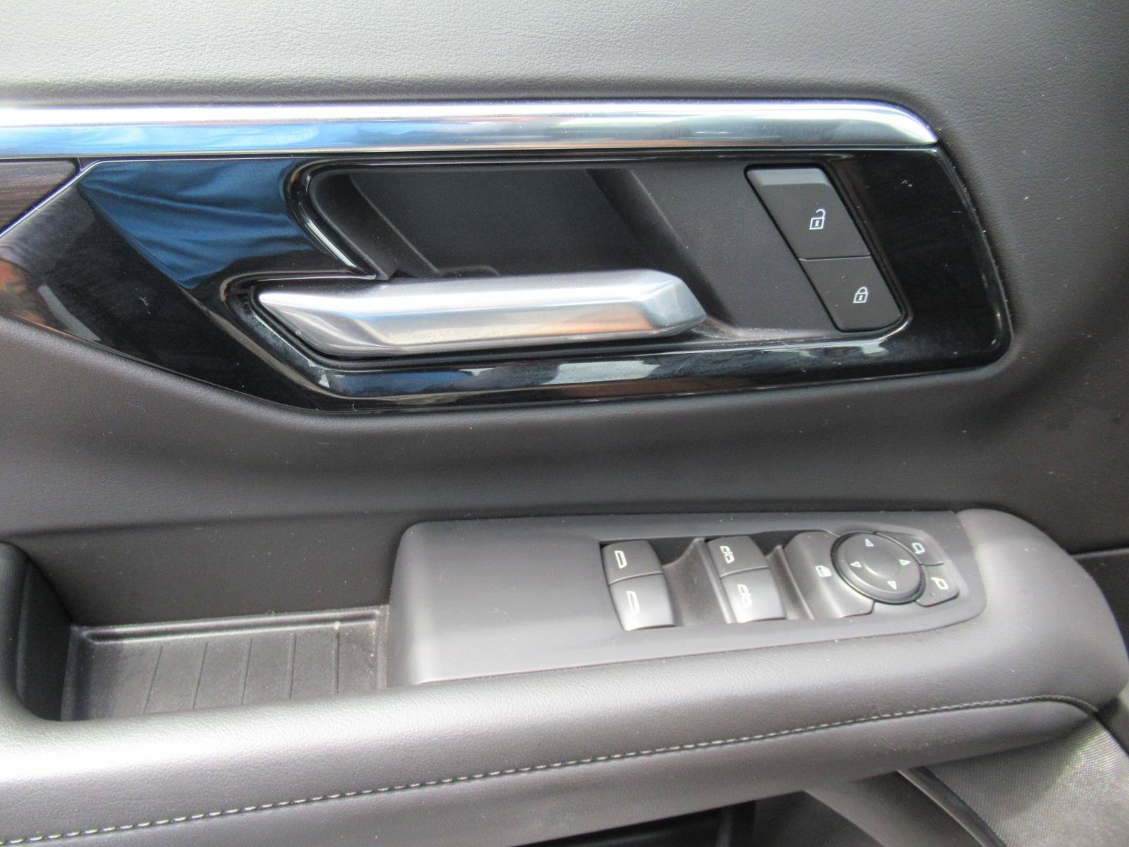 Certified 2025 Chevrolet Tahoe LS AWD/4WD image 20