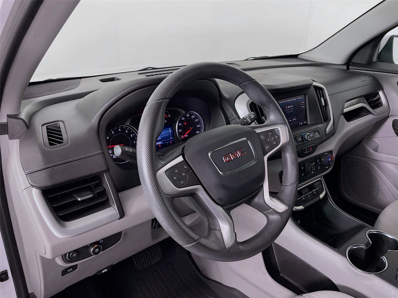 Used 2023 GMC Terrain SLE w/ Driver Convenience Package image 12