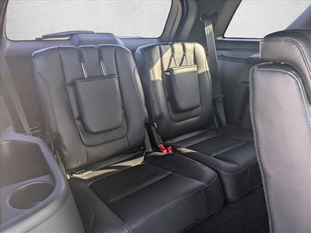 Used 2017 Ford Explorer XLT w/ Equipment Group 202A image 29