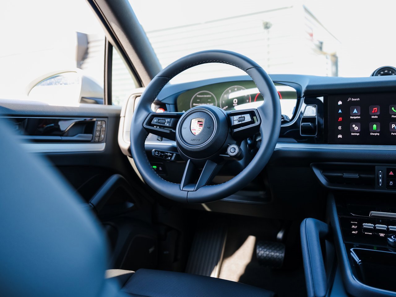 New 2025 Porsche Cayenne E-Hybrid image 25