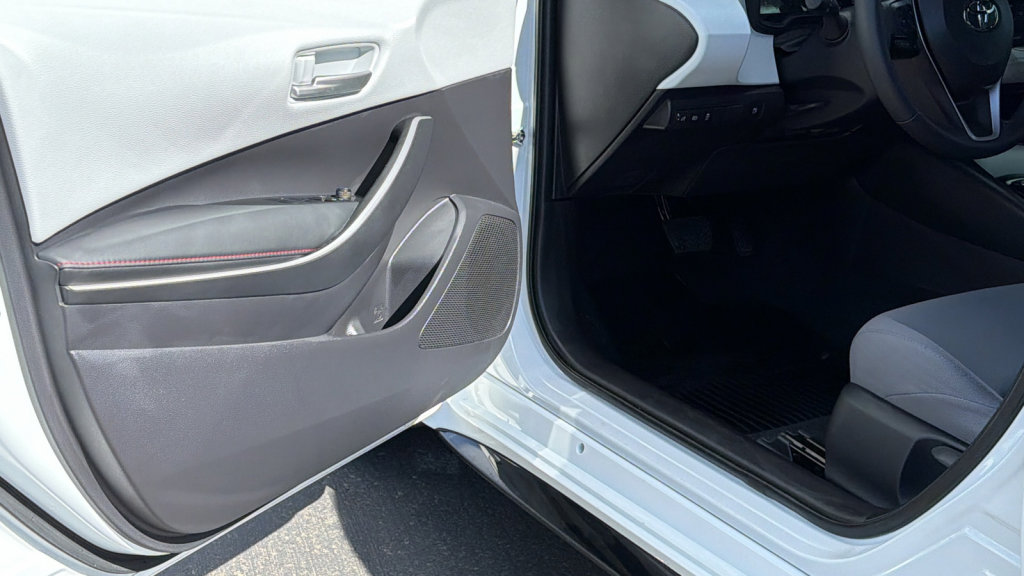 Certified 2025 Toyota Corolla SE w/ Convenience Package image 23