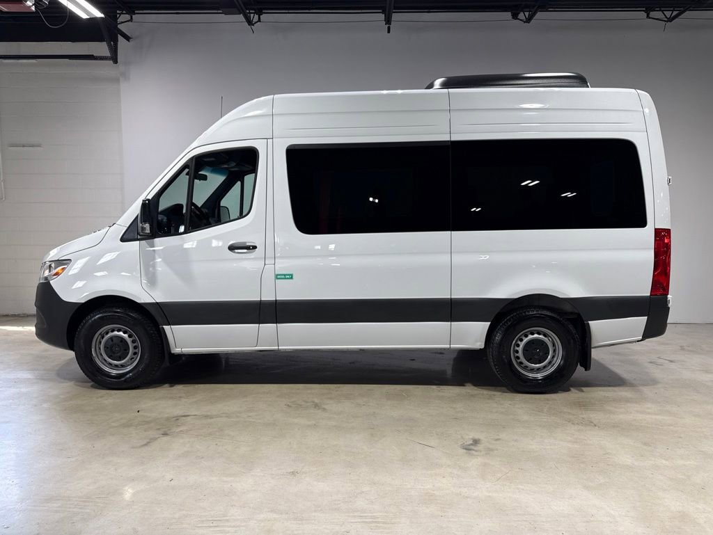 Used 2024 Mercedes-Benz Sprinter 2500 image 4