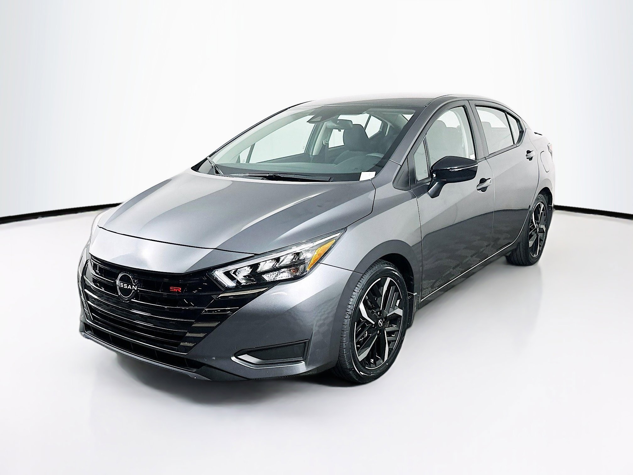 Used 2024 Nissan Versa SR w/ Trunk Package image 3