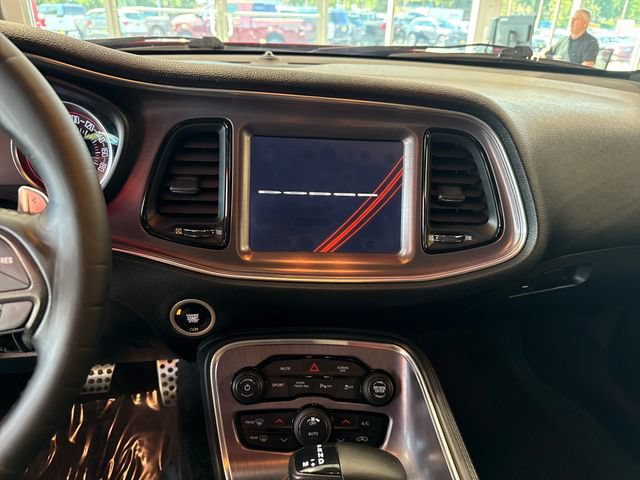 Used 2017 Dodge Challenger R/T Scat Pack RWD image 21