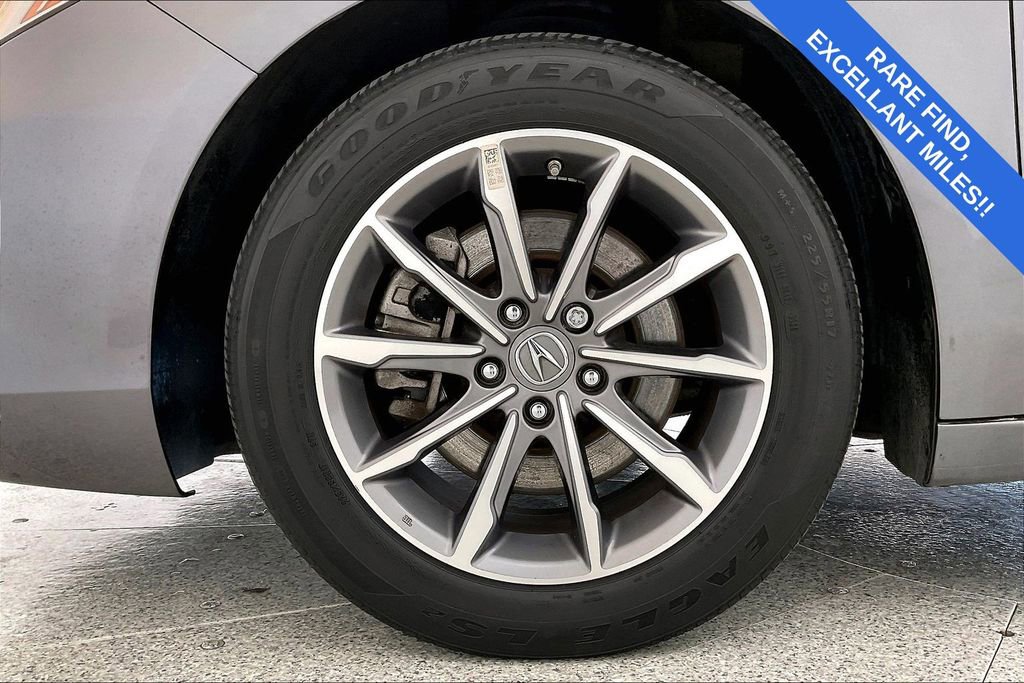Used 2020 Acura TLX image 11