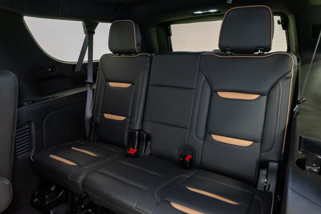 Used 2024 GMC Yukon XL AT4 w/ Technology Package AWD/4WD image 28