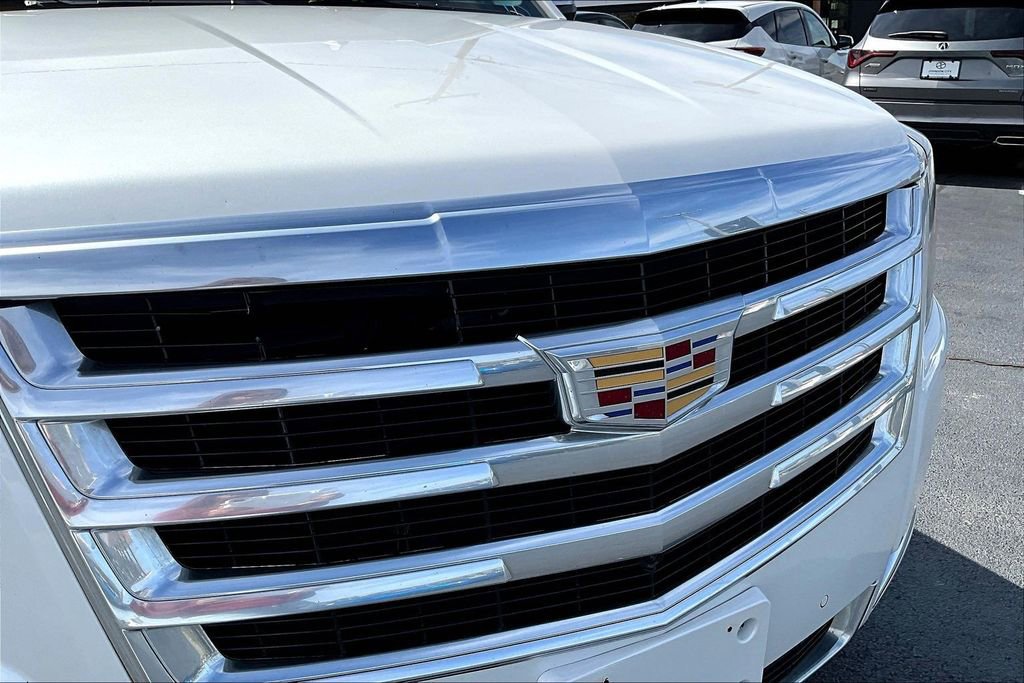 Used 2020 Cadillac Escalade ESV Premium Luxury image 29