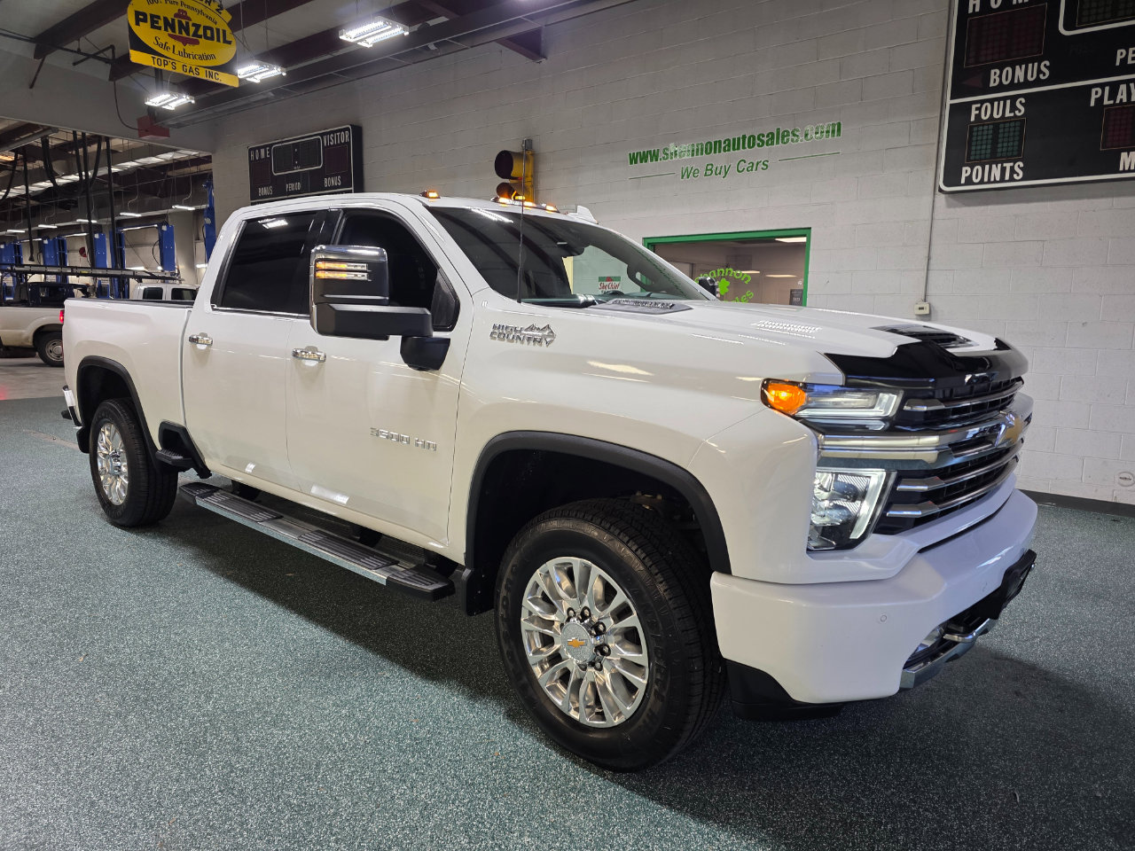 Used 2021 Chevrolet Silverado 3500 High Country w/ Z71 Off-Road Package image 4