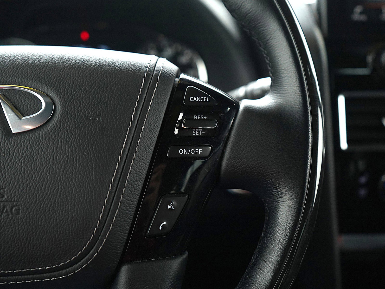 Used 2024 INFINITI QX80 Premium Select image 33