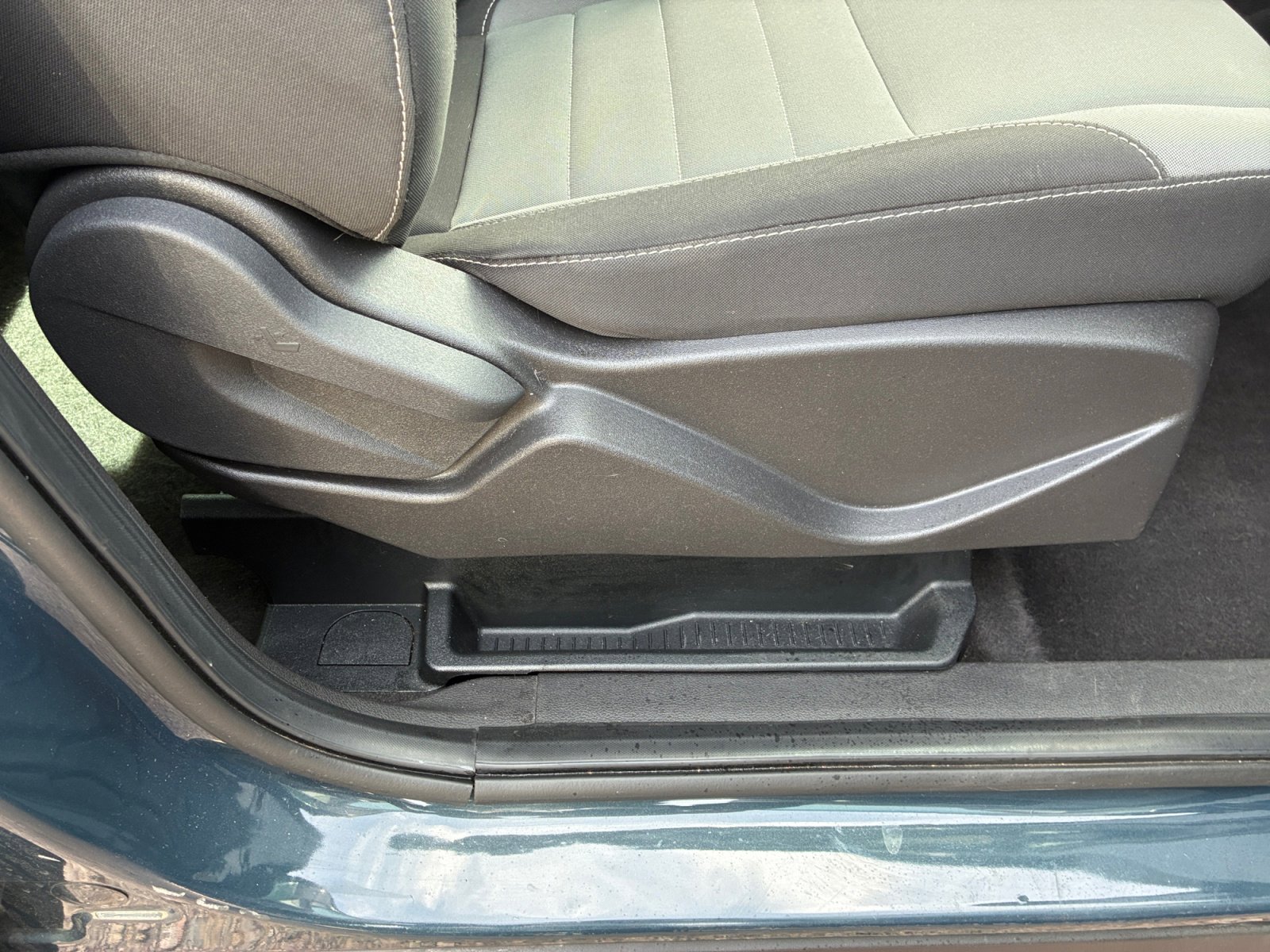 Used 2018 Ford Escape SE image 28