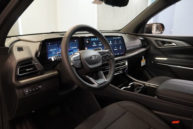 New 2026 Chevrolet Traverse LT w/ Midnight/Sport Edition AWD/4WD image 5