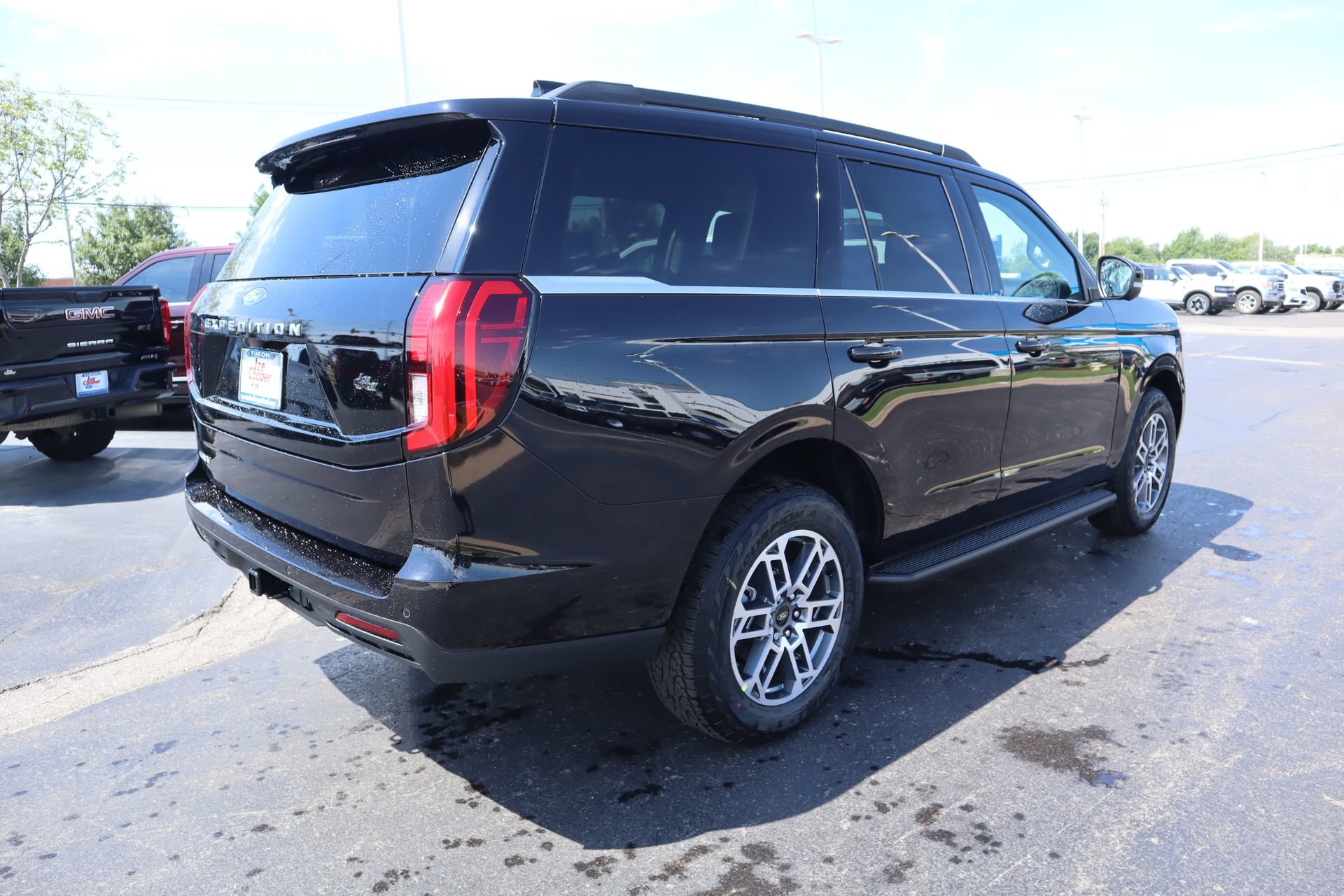 New 2026 Ford Expedition Active AWD/4WD image 22