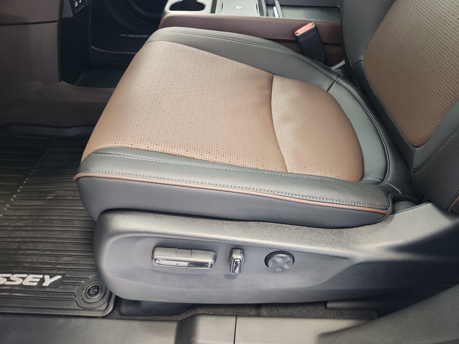 New 2026 Honda Odyssey Elite image 25