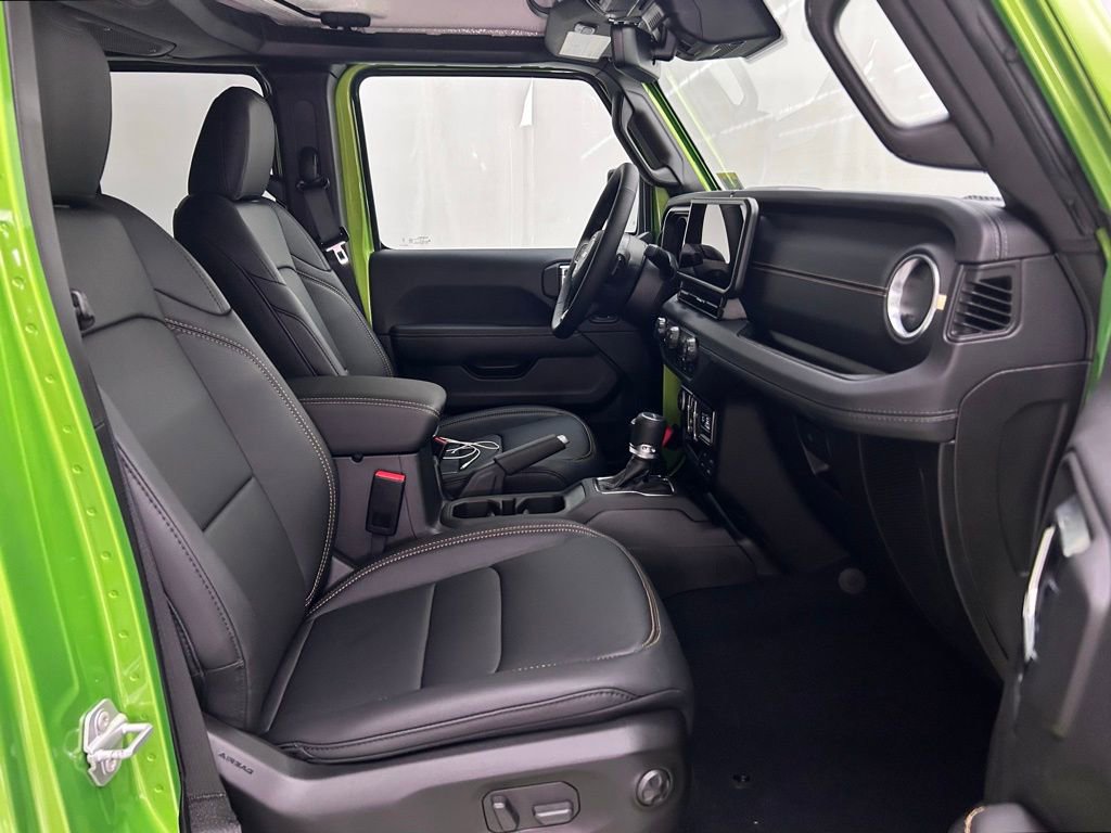 New 2025 Jeep Gladiator Sport image 21