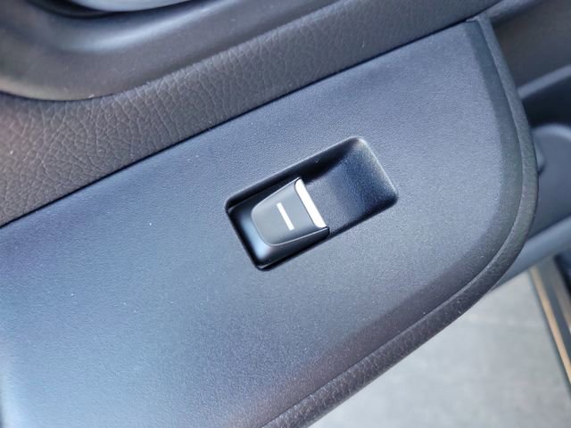 Certified 2025 Honda Pilot Black Edition image 17