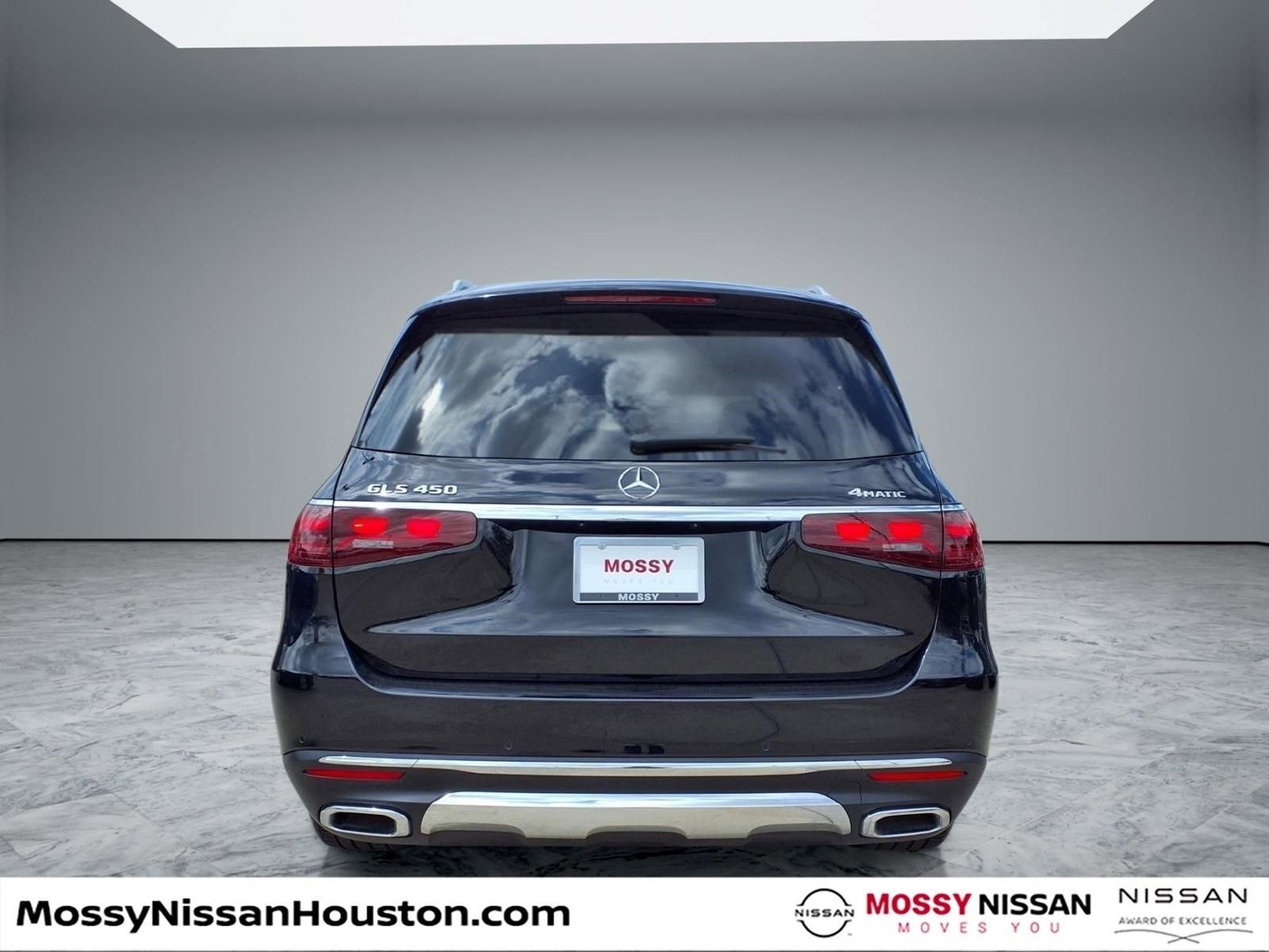Used 2025 Mercedes-Benz GLS 450 4MATIC image 6