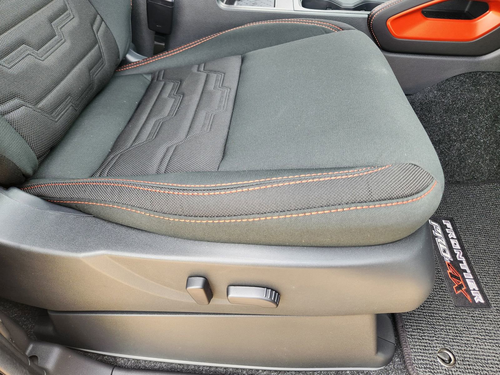 New 2026 Nissan Frontier PRO-4X w/ Pro-4x Convenience Package image 22