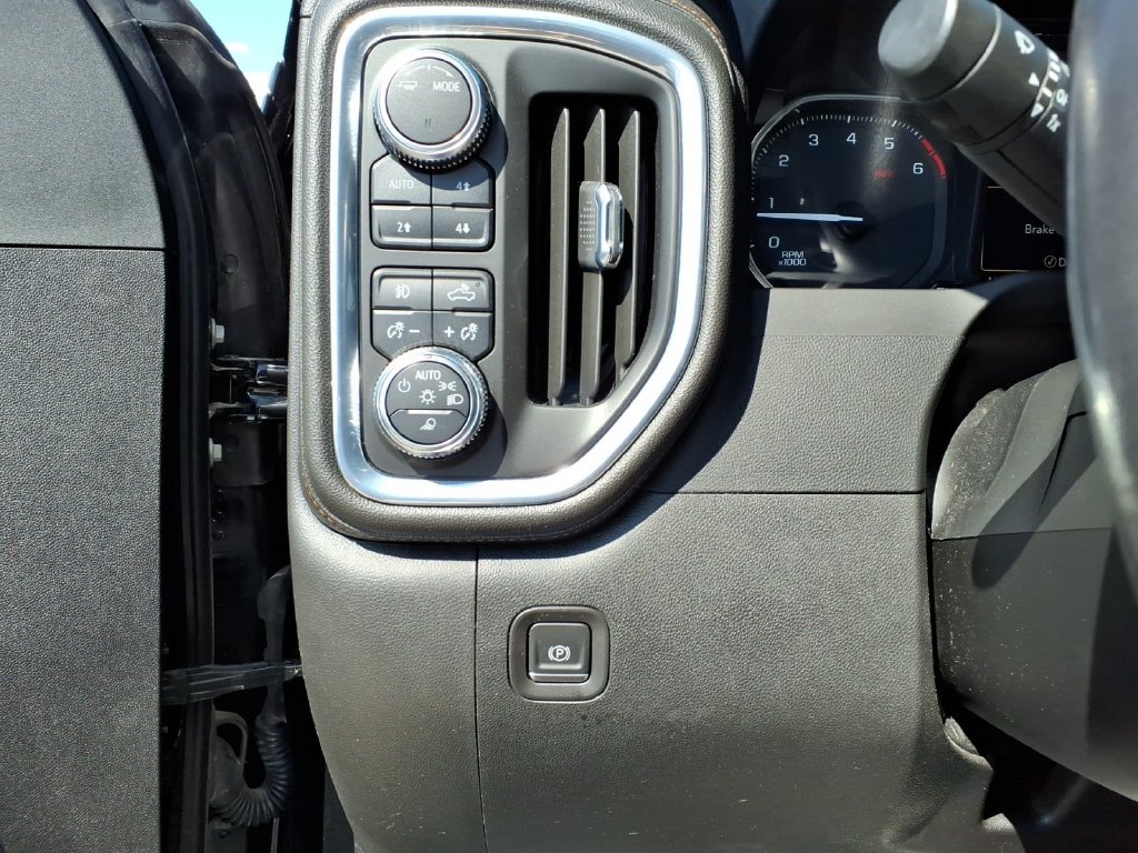 Used 2023 GMC Sierra 2500 AT4 w/ Gooseneck/5TH Wheel Package AWD/4WD image 14