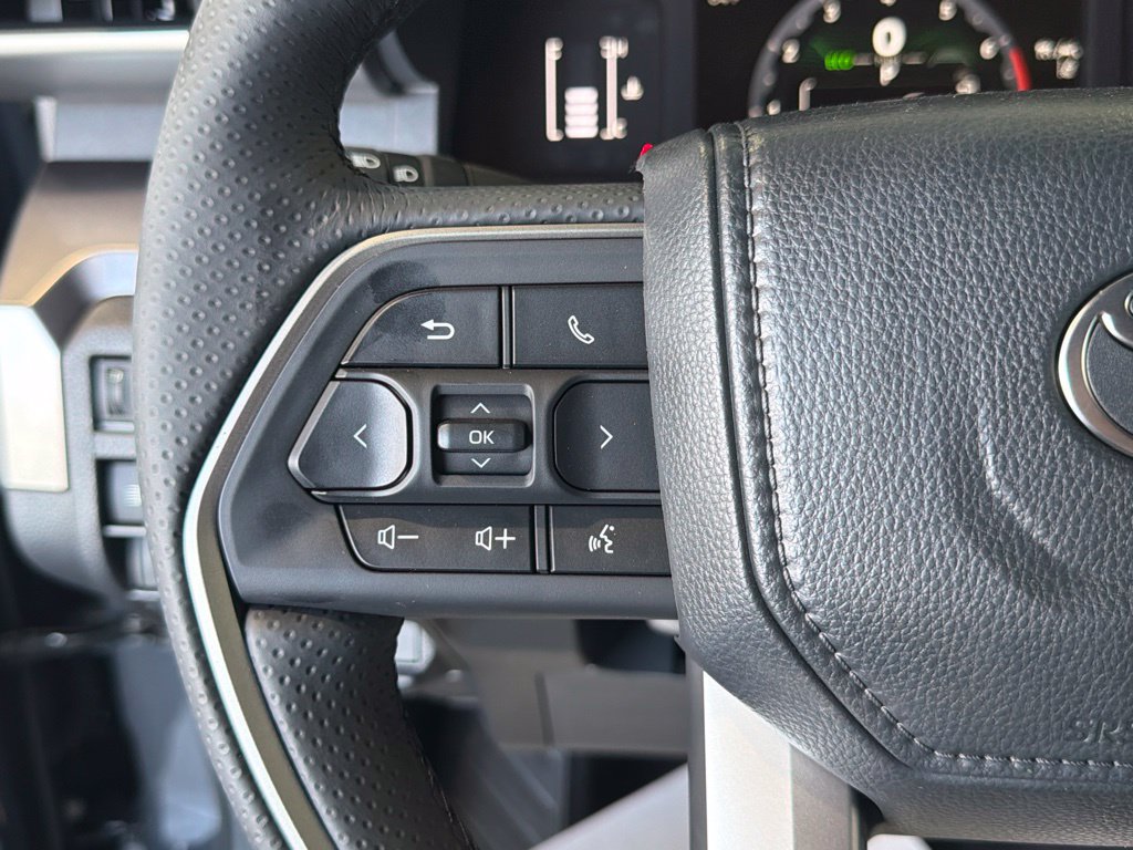 Certified 2026 Toyota 4Runner SR5 AWD/4WD image 24