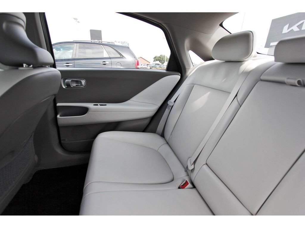 Used 2023 Hyundai Ioniq 6 Limited RWD image 12