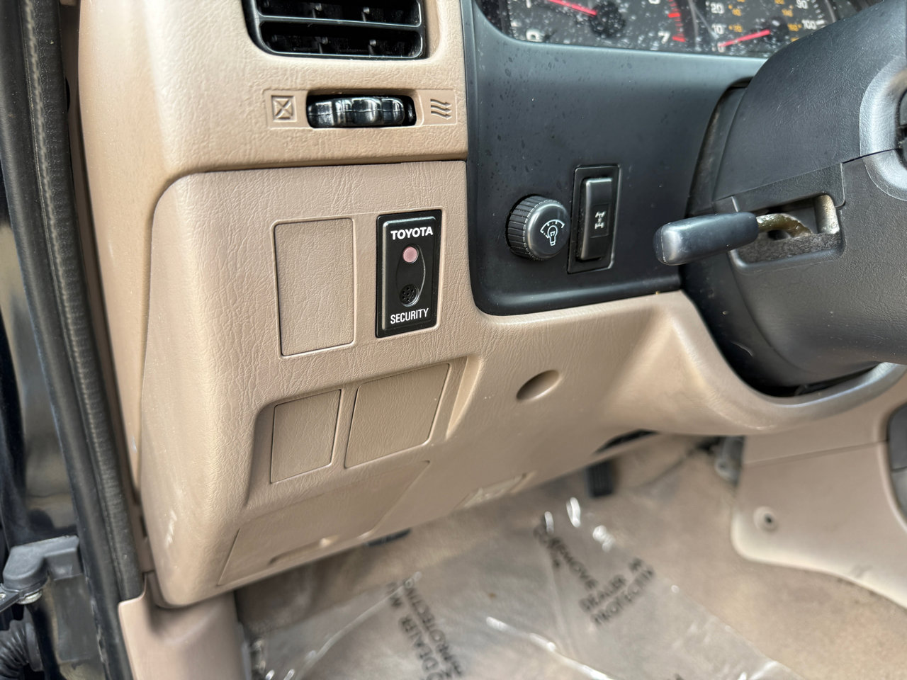 Used 2001 Toyota 4Runner SR5 image 15