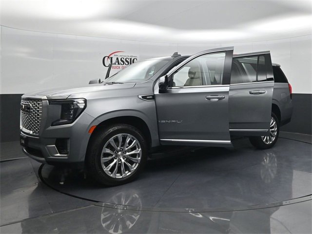 Used 2023 GMC Yukon XL Denali image 34