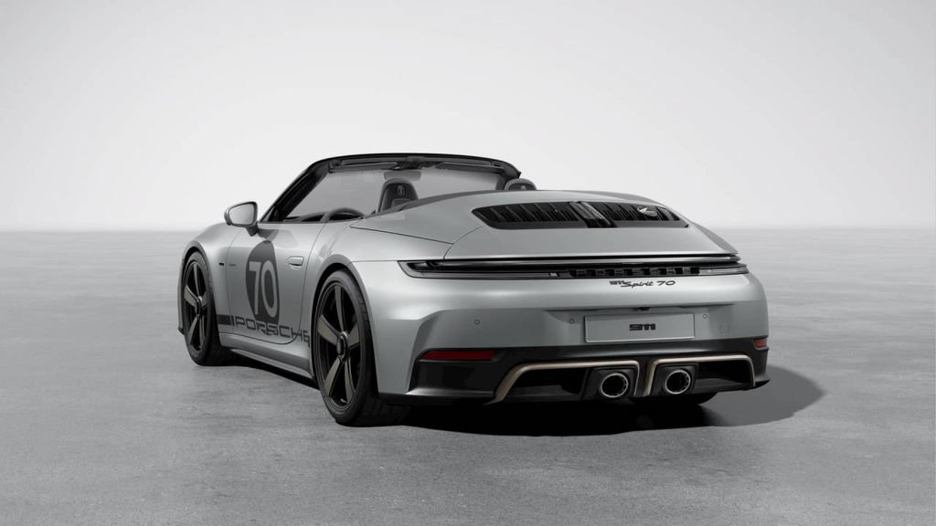 New 2026 Porsche 911 GTS RWD image 3