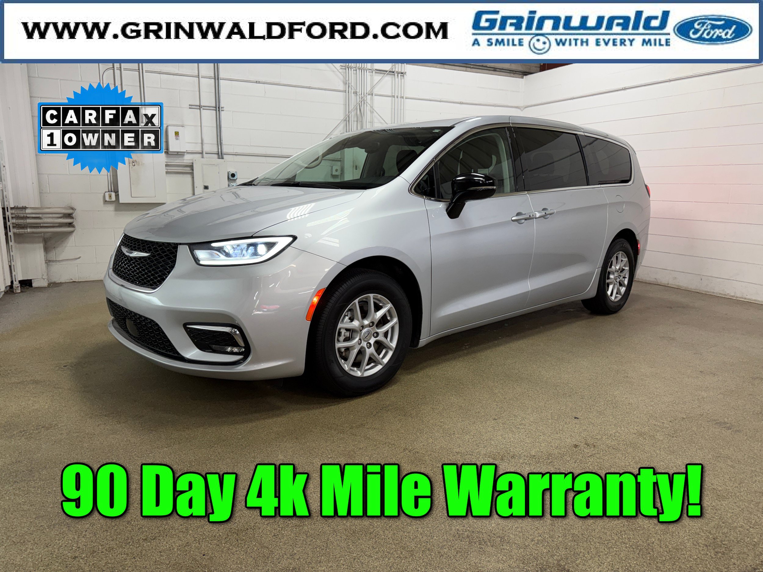Used 2024 Chrysler Pacifica Touring-L