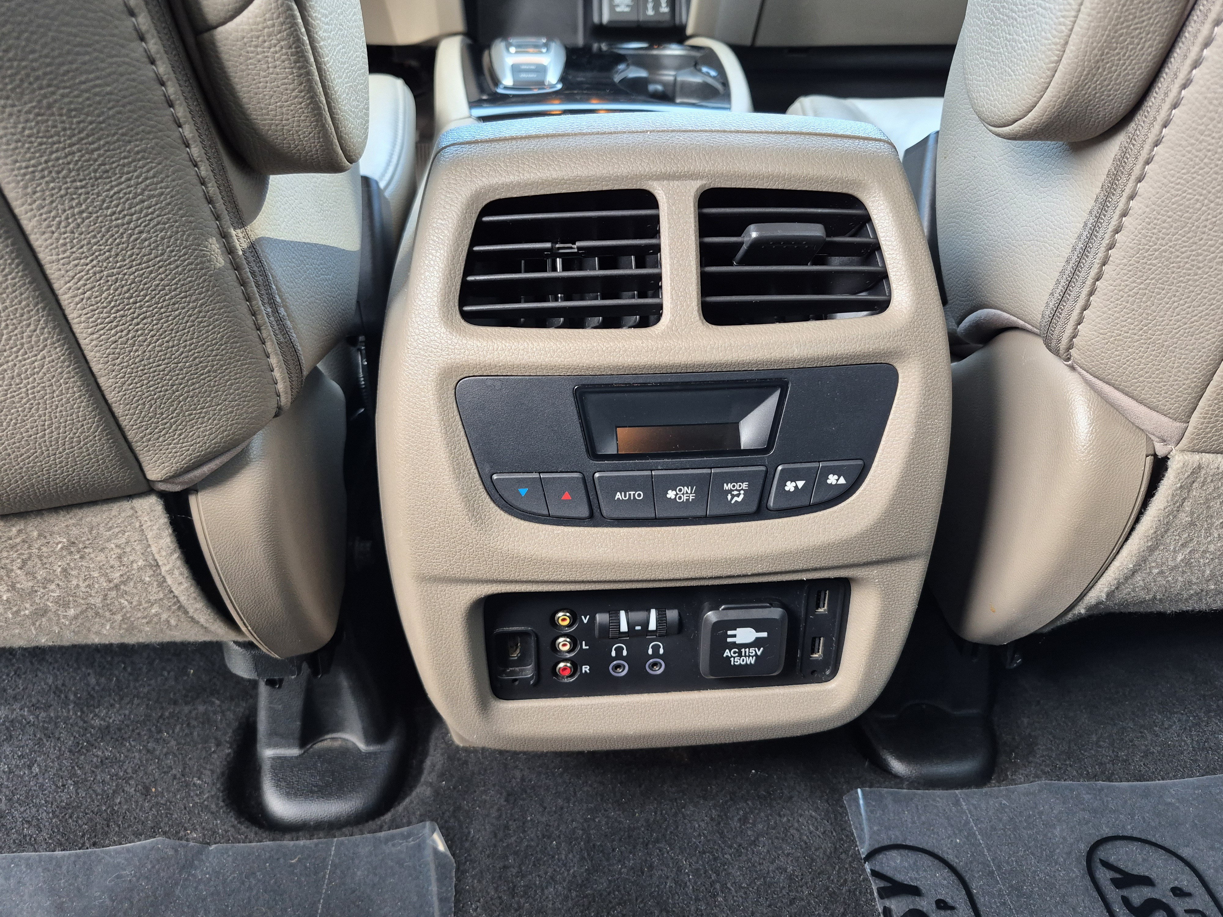 Used 2017 Honda Pilot Touring image 15