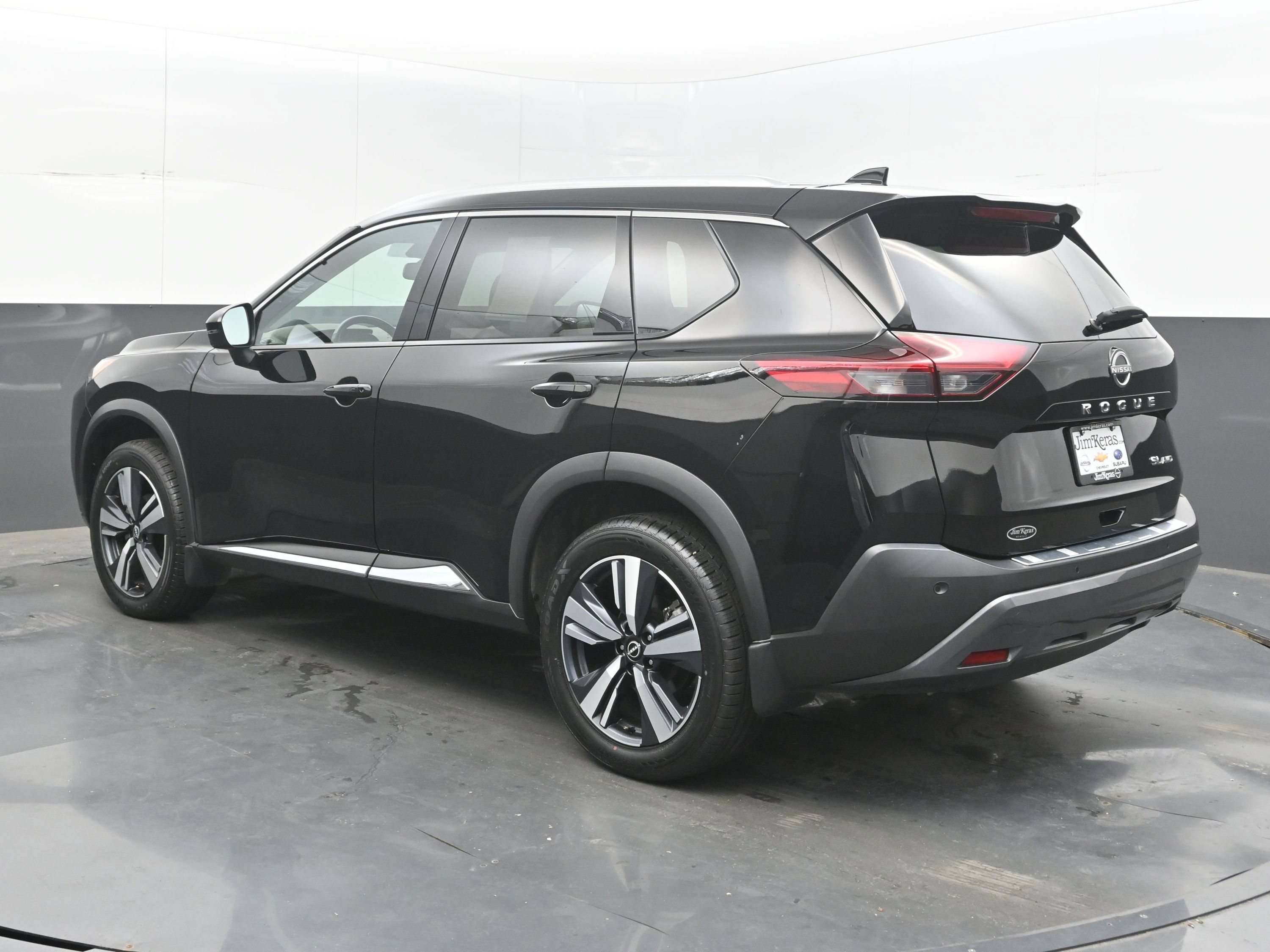 Used 2023 Nissan Rogue SL AWD/4WD image 6