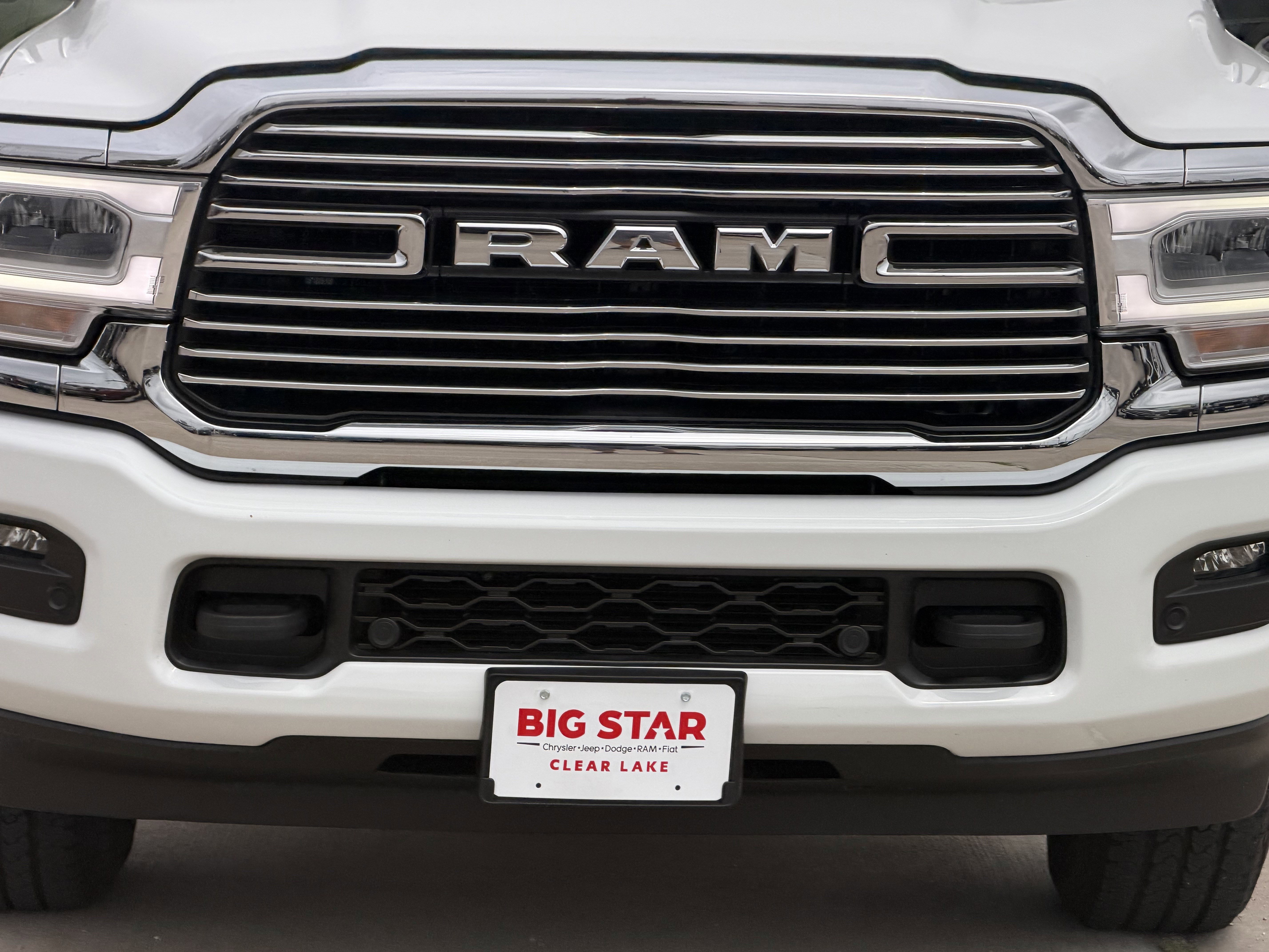 Used 2024 RAM 2500 Laramie w/ Safety Group AWD/4WD image 9