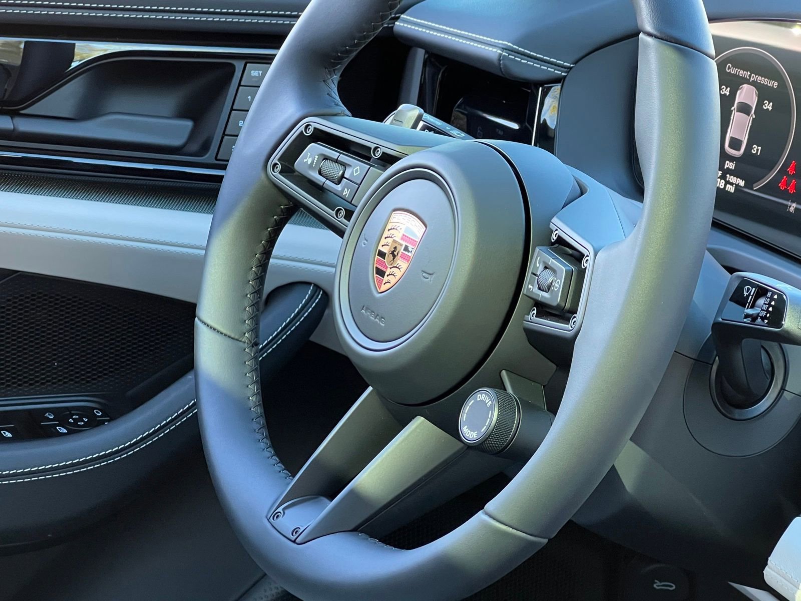 New 2026 Porsche Panamera 4 image 29