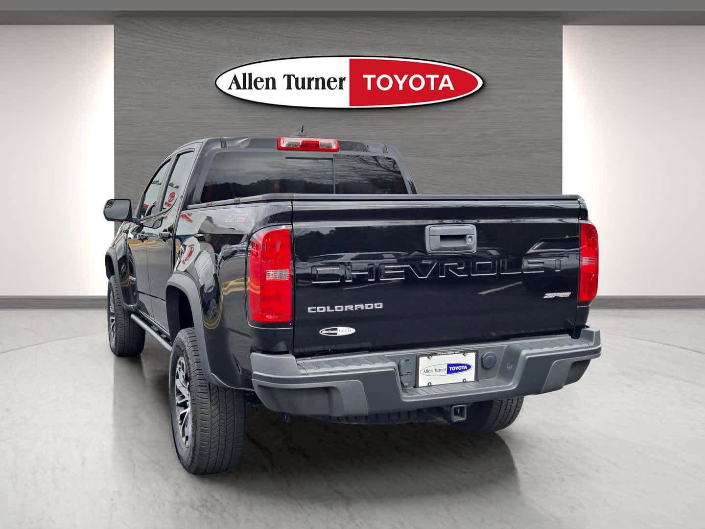 Used 2022 Chevrolet Colorado ZR2 AWD/4WD image 9