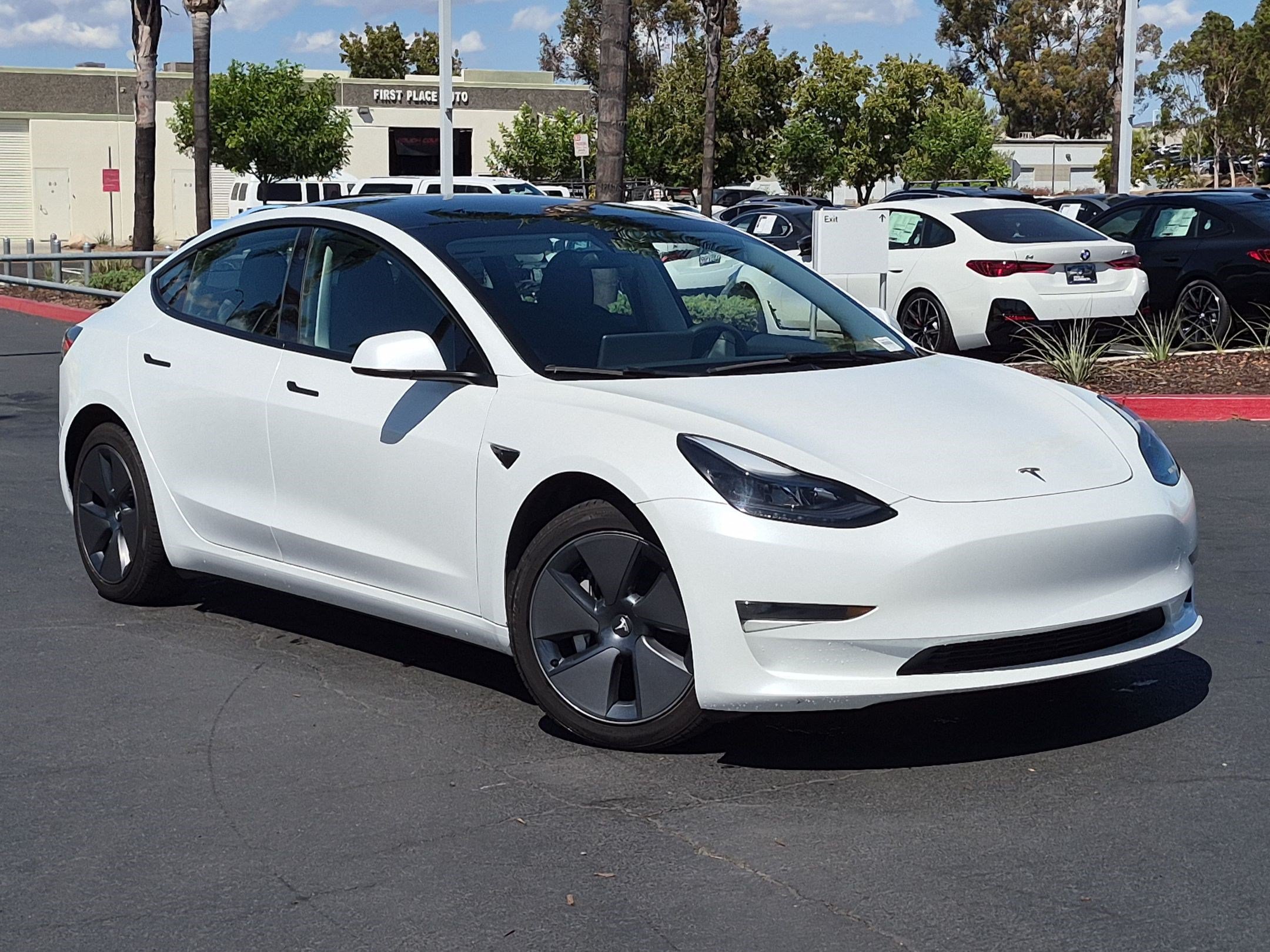 Used 2023 Tesla Model 3 Standard Range RWD image 2