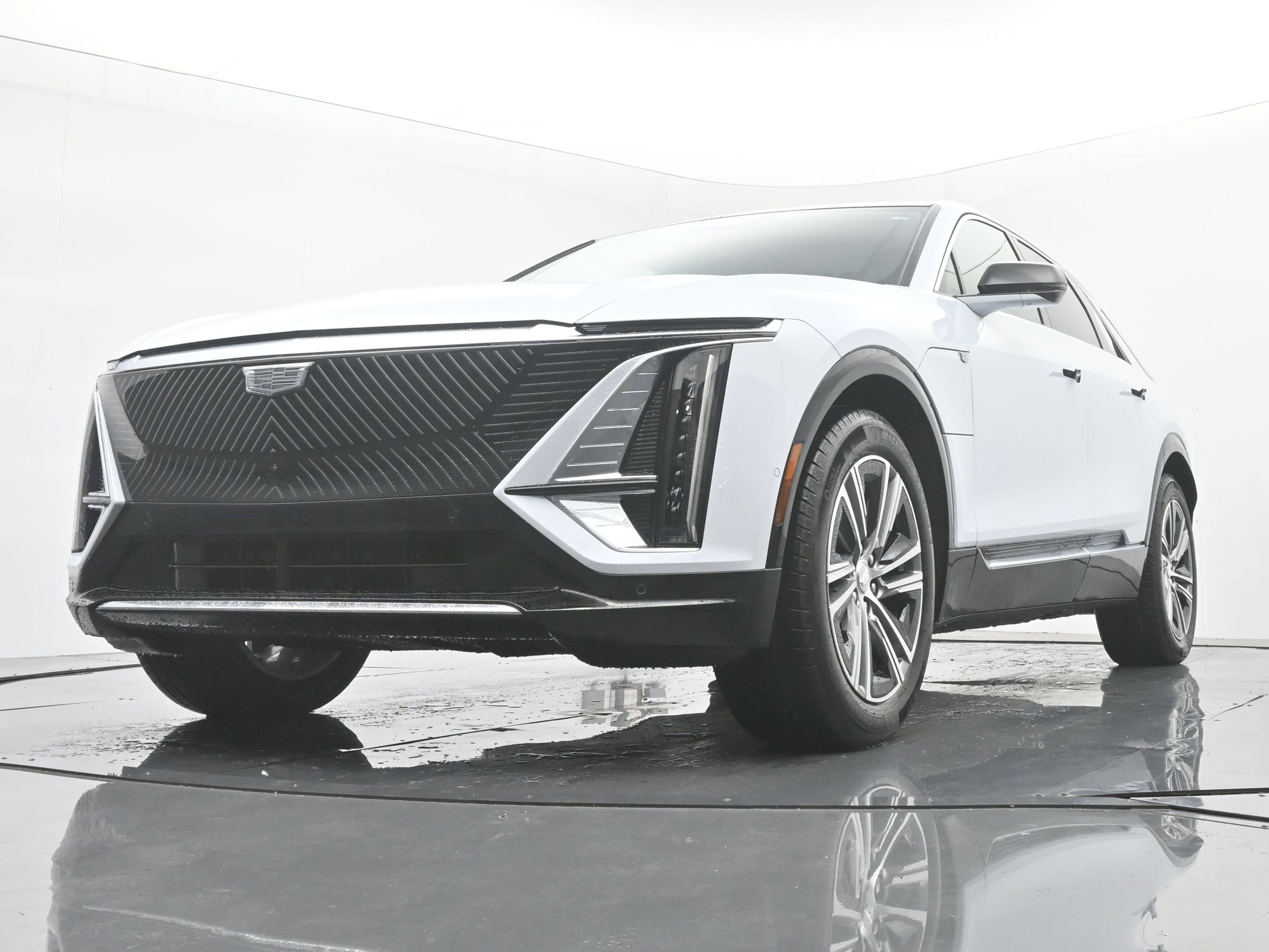New 2026 Cadillac Lyriq Luxury image 15